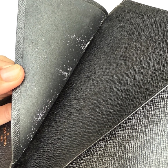 Louis Vuitton Agenda Book with Doc laque Silver Tone x Black Ball Point Pen - Picture 16 of 17